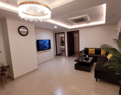 Palm Square